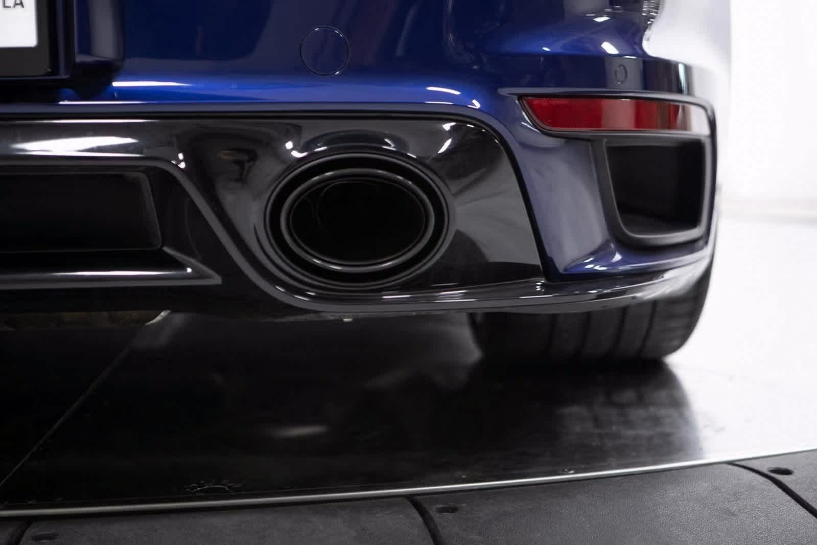 Thumbnail: 2023 Porsche 911 - 34