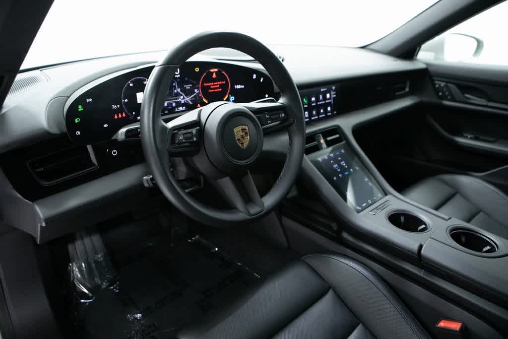 Thumbnail: 2023 Porsche Taycan - 4