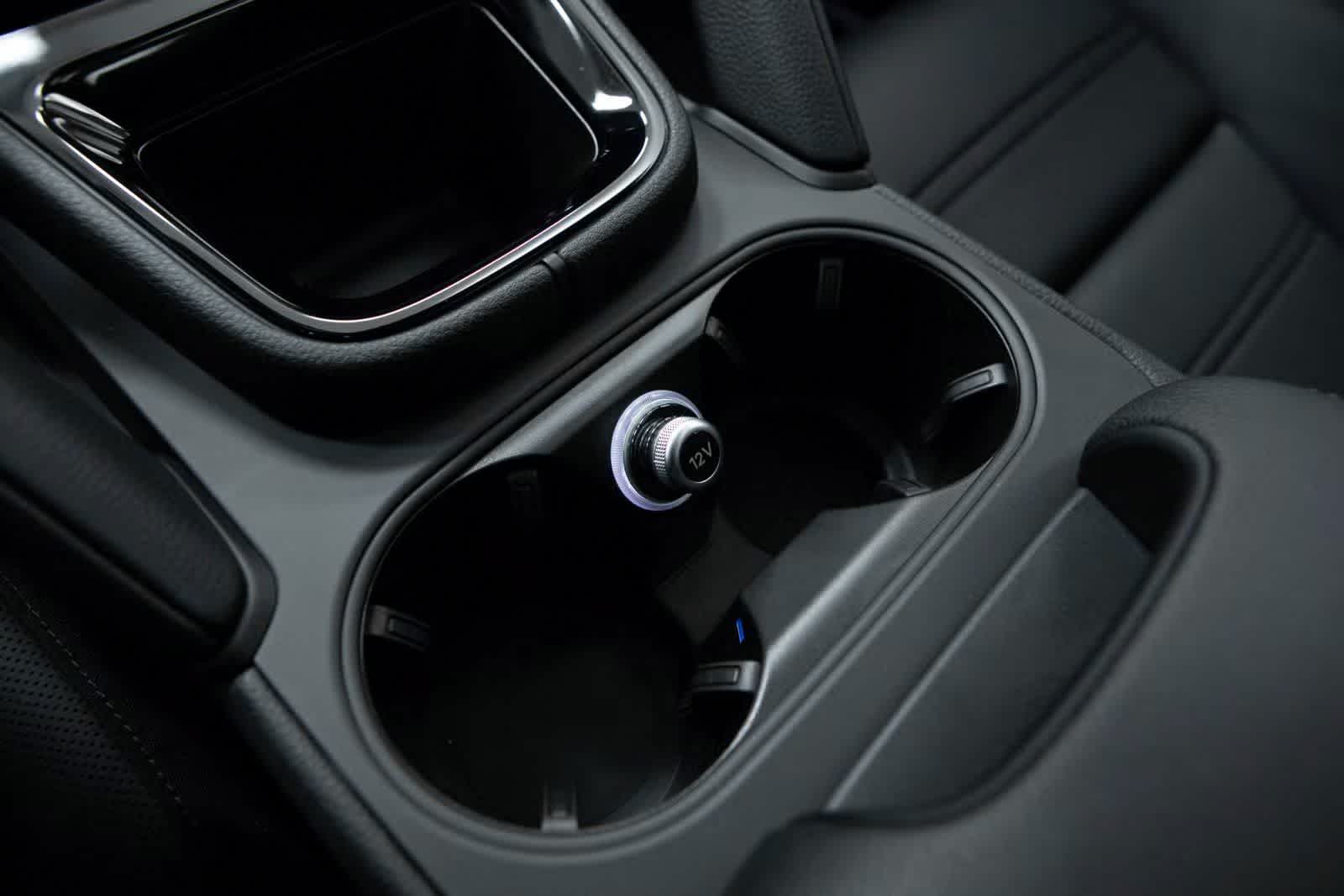 Thumbnail: 2025 Porsche Cayenne - 25