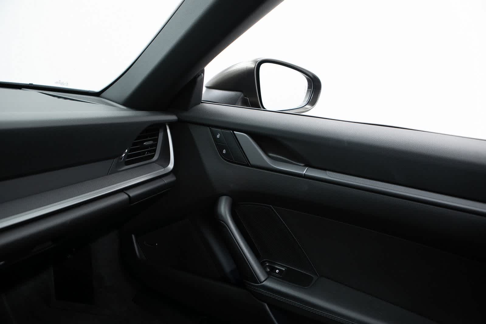 Thumbnail: 2022 Porsche 911 - 24