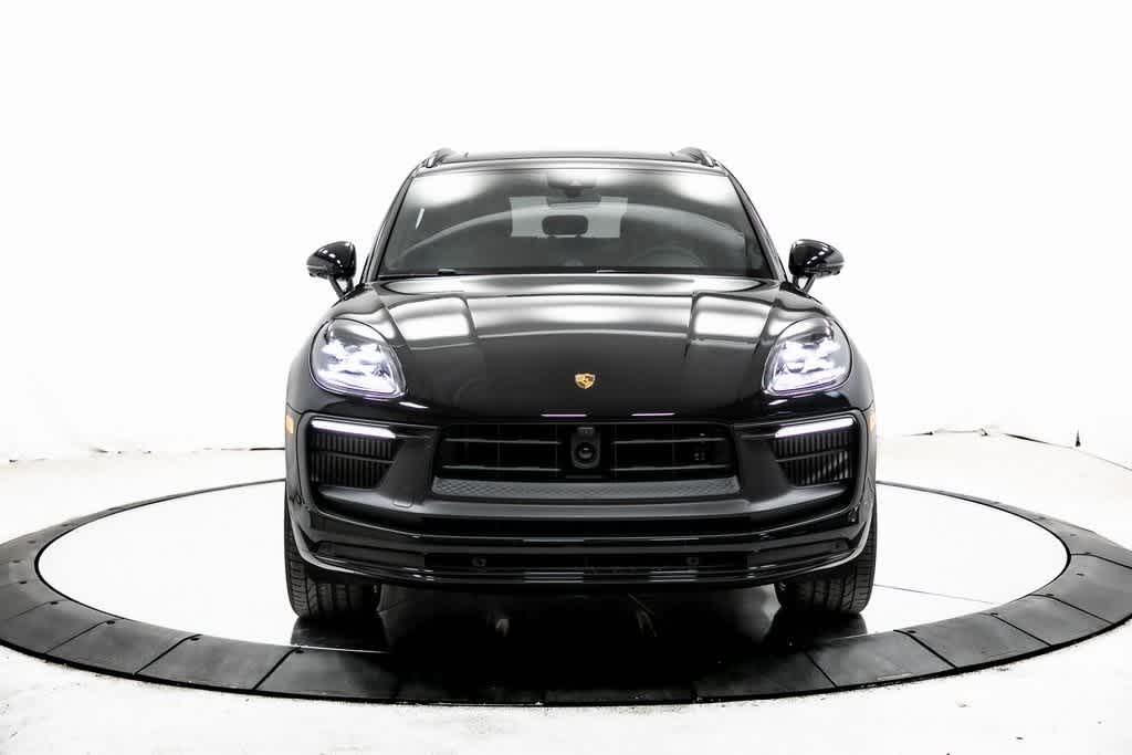 Thumbnail: 2025 Porsche Macan - 10