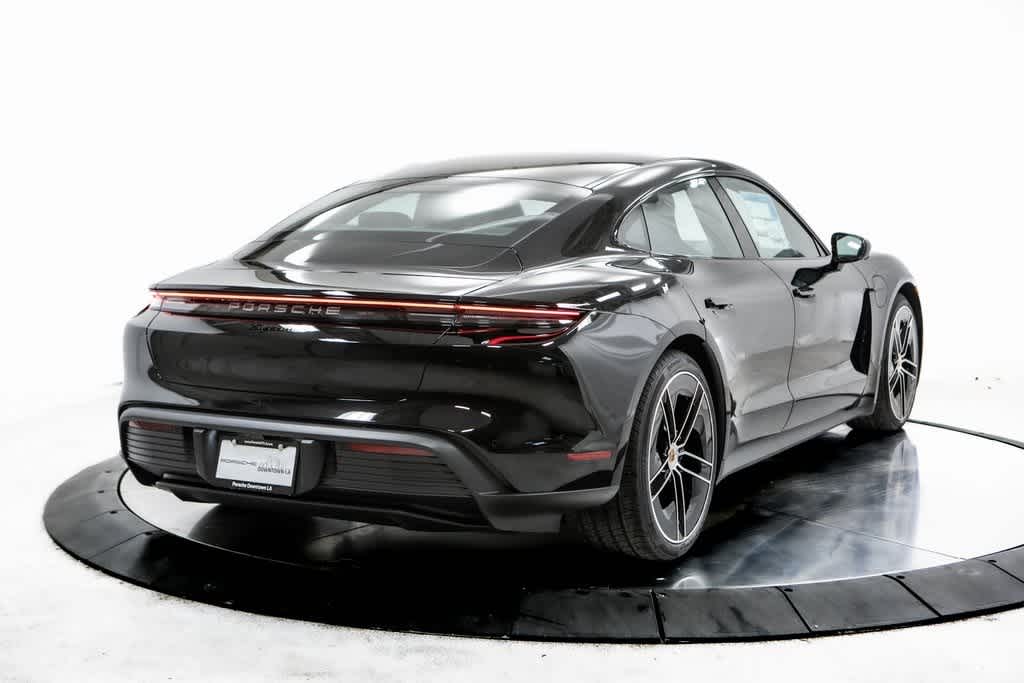 Thumbnail: 2025 Porsche Taycan - 7