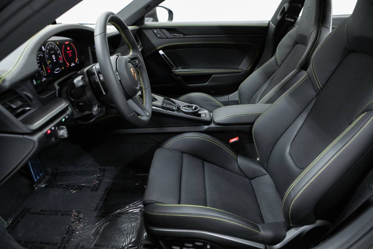 Thumbnail: 2026 Porsche 911 - 22