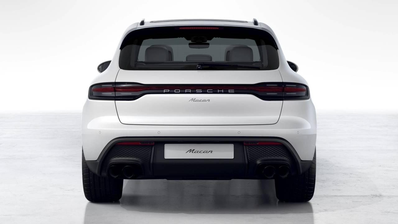 Thumbnail: 2026 Porsche Macan - 7