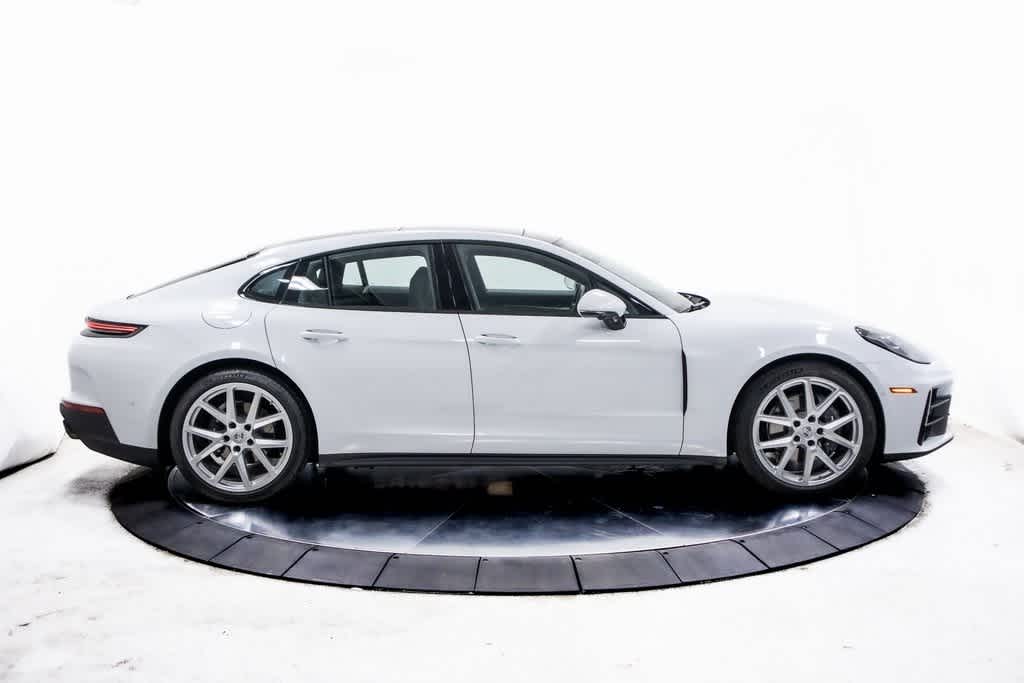 Thumbnail: 2024 Porsche Panamera - 8