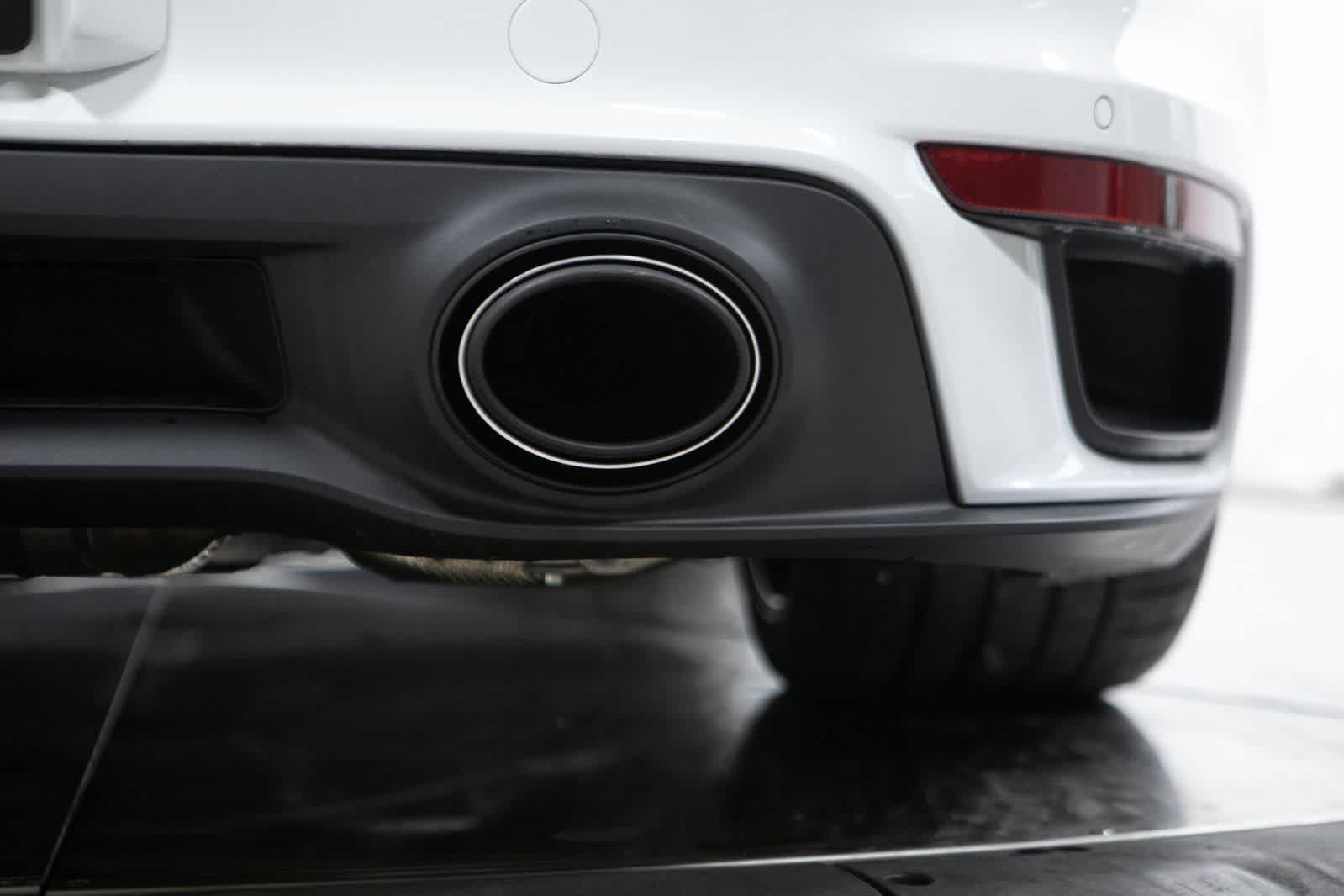 Thumbnail: 2021 Porsche 911 - 34