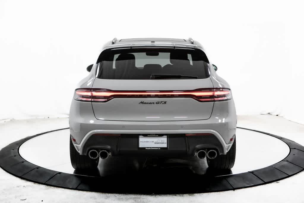 Thumbnail: 2025 Porsche Macan - 6