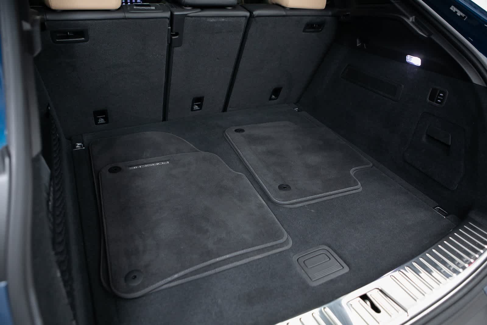 Thumbnail: 2025 Porsche Cayenne - 33