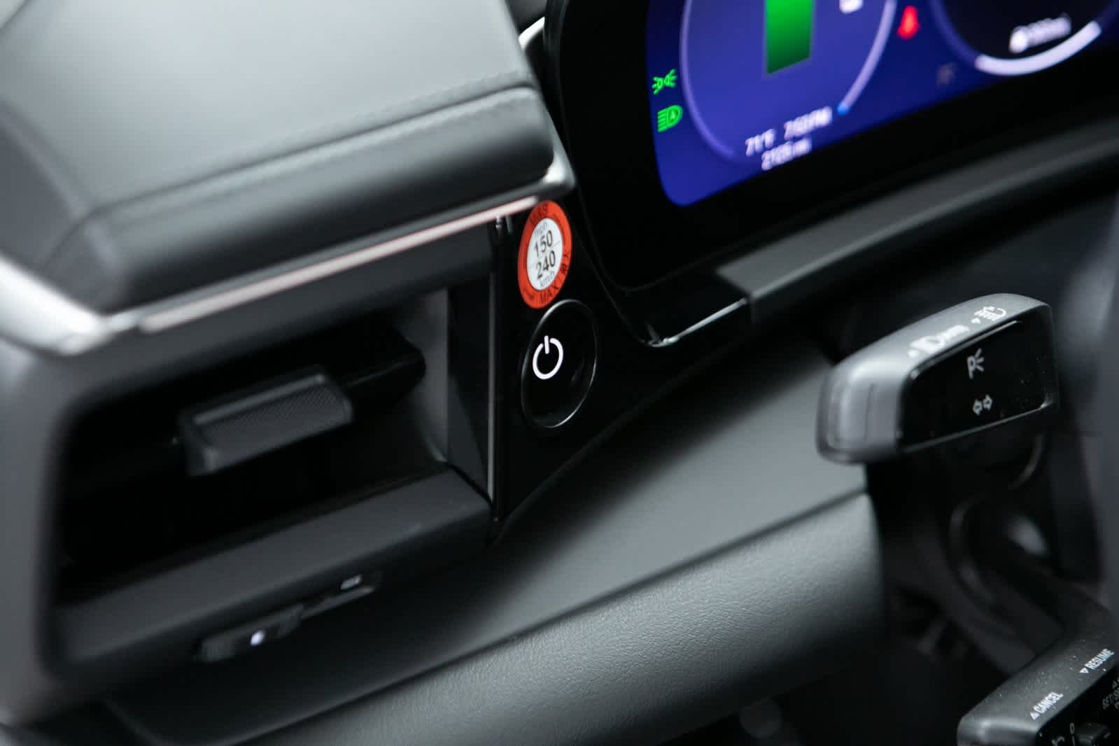 Thumbnail: 2025 Porsche Macan - 20