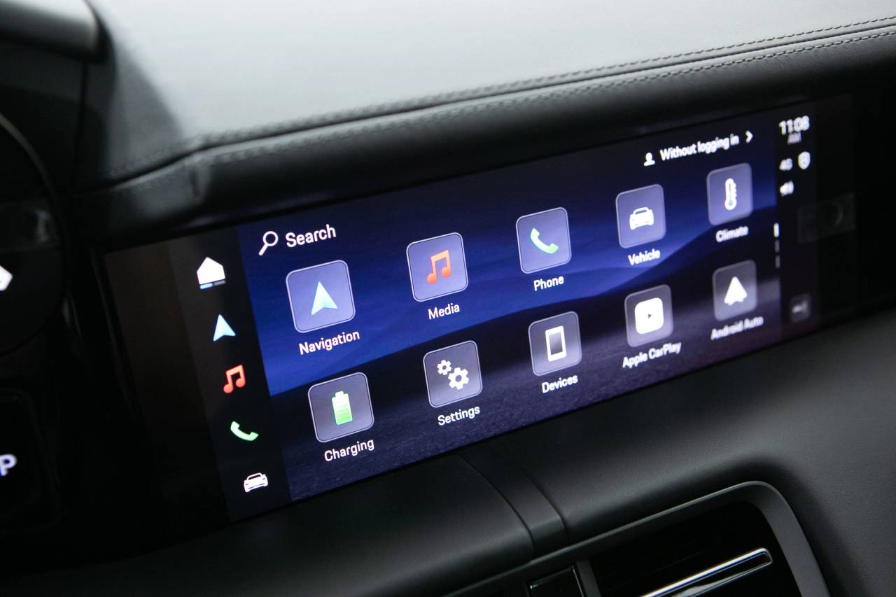 Thumbnail: 2026 Porsche Taycan - 22