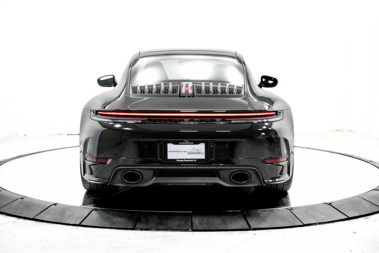 Thumbnail: 2025 Porsche 911 - 6