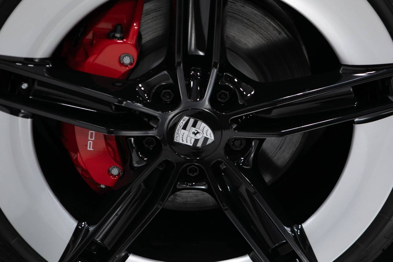 Thumbnail: 2026 Porsche Taycan - 11