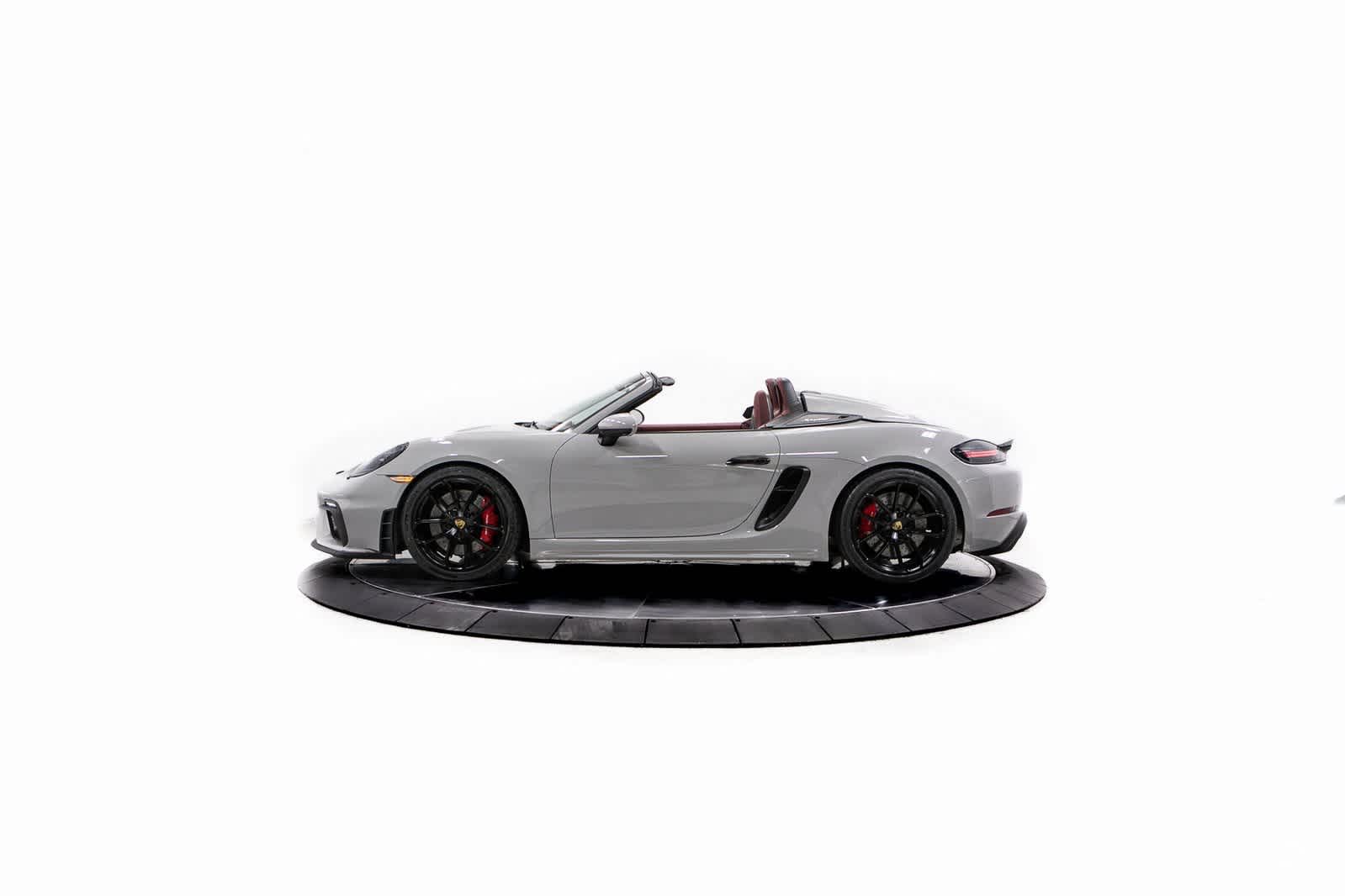 Thumbnail: 2022 Porsche  - 2