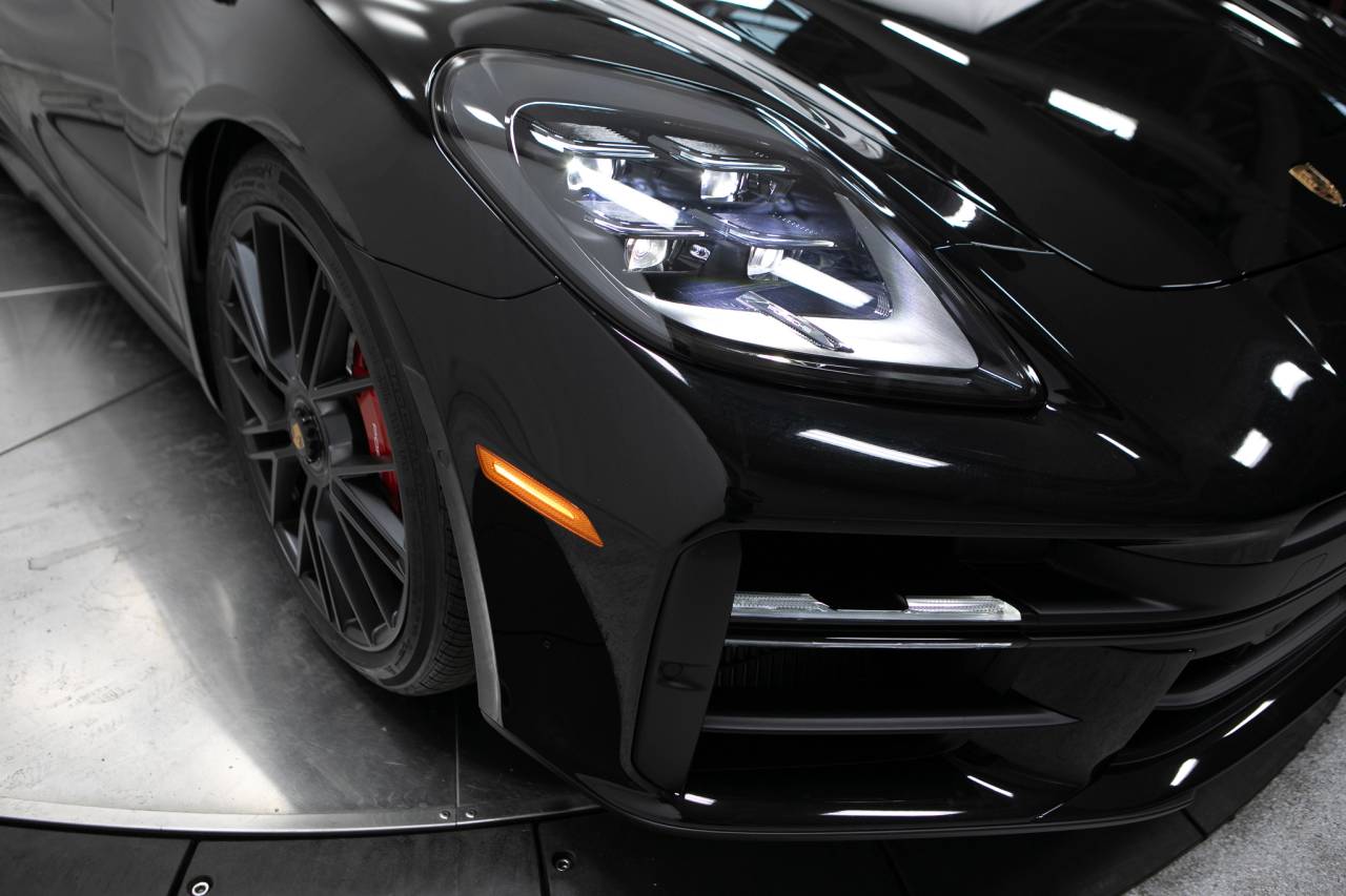 Thumbnail: 2026 Porsche Panamera - 12