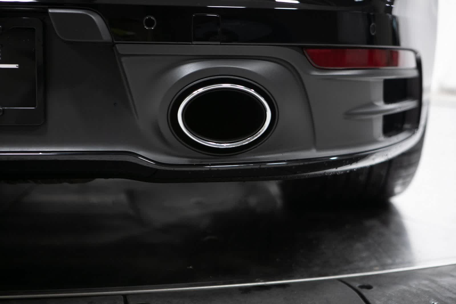 Thumbnail: 2021 Porsche 911 - 35