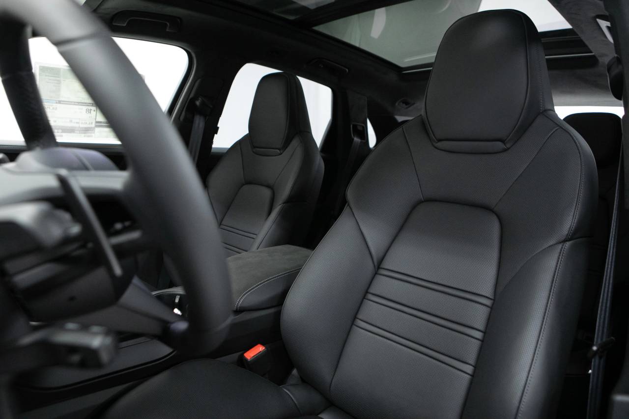 Thumbnail: 2026 Porsche Cayenne - 5