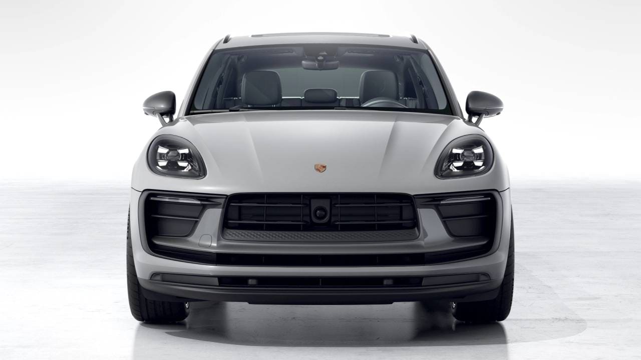 Thumbnail: 2026 Porsche Macan - 8