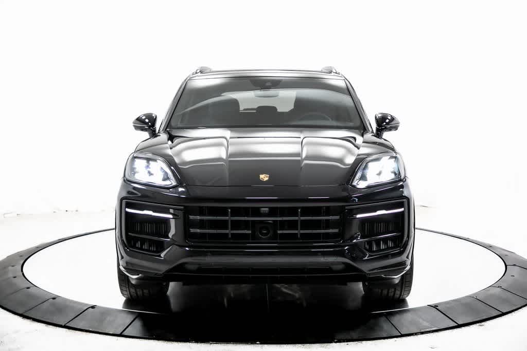 Thumbnail: 2025 Porsche Cayenne - 10