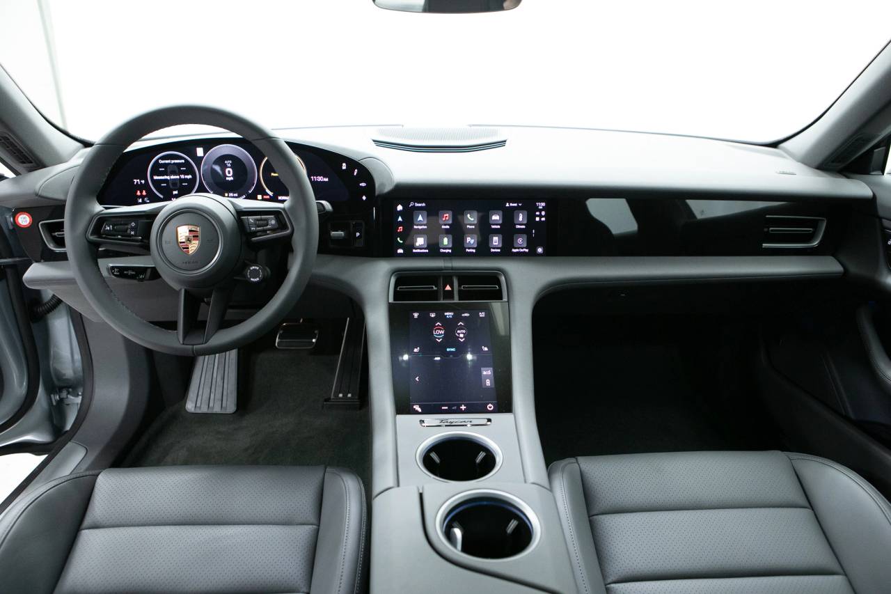 Thumbnail: 2025 Porsche Taycan - 20