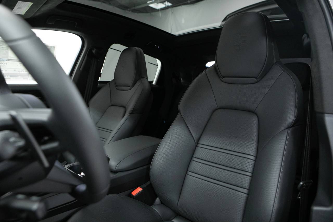 Thumbnail: 2026 Porsche  - 5