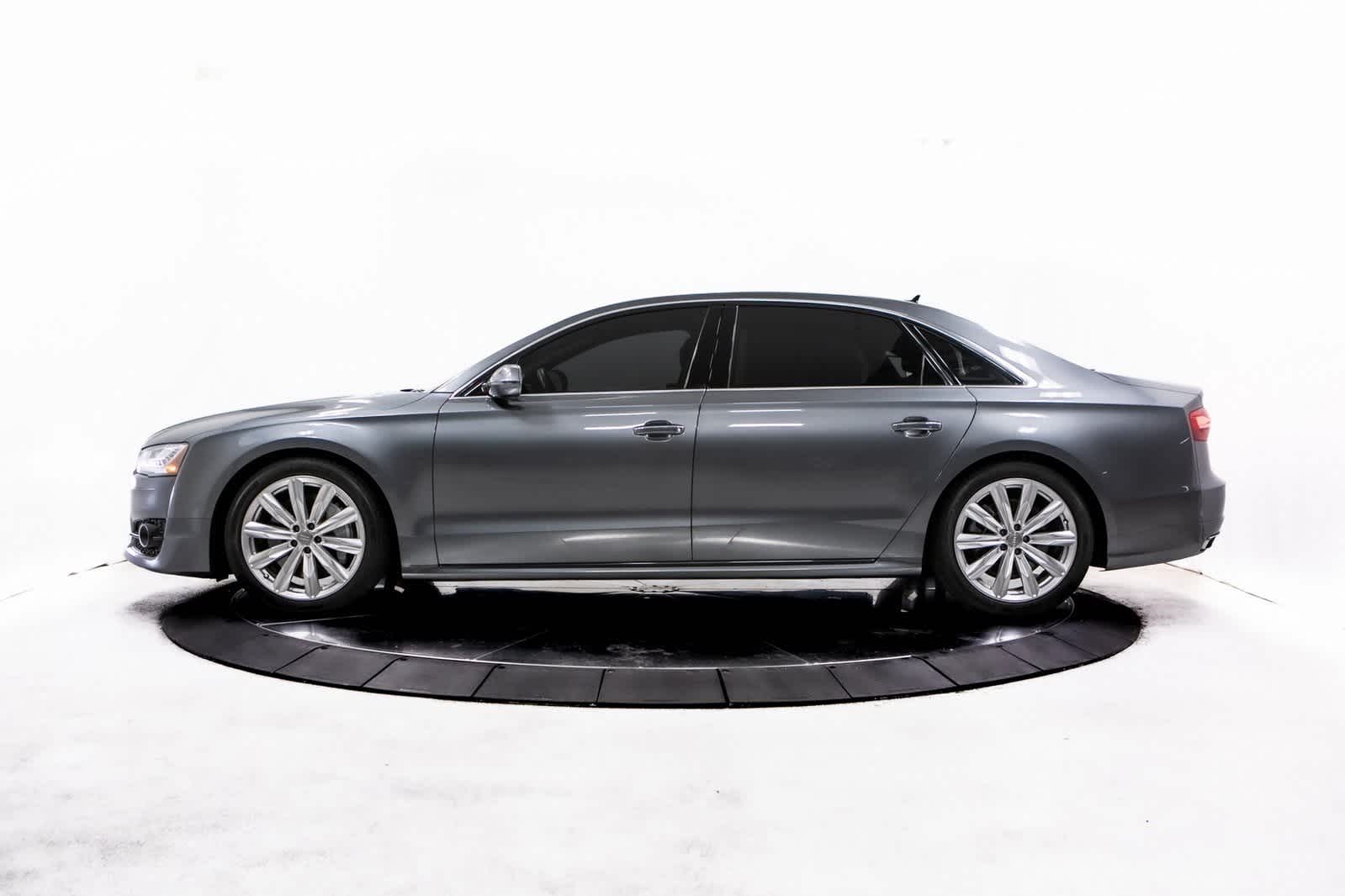 2017 Audi A8 L 3.0T Quattro photo 2