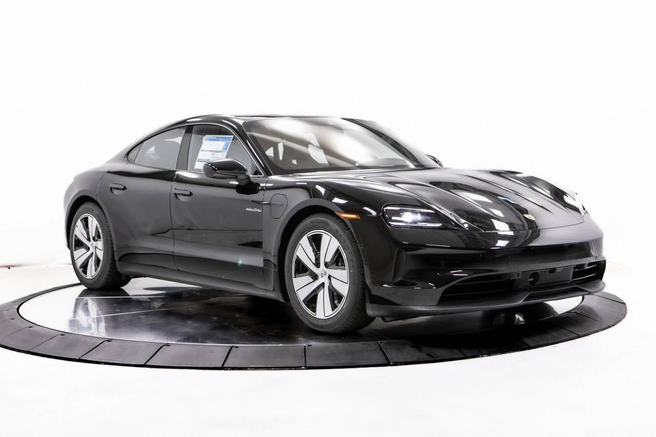 Thumbnail: 2026 Porsche Taycan - 9