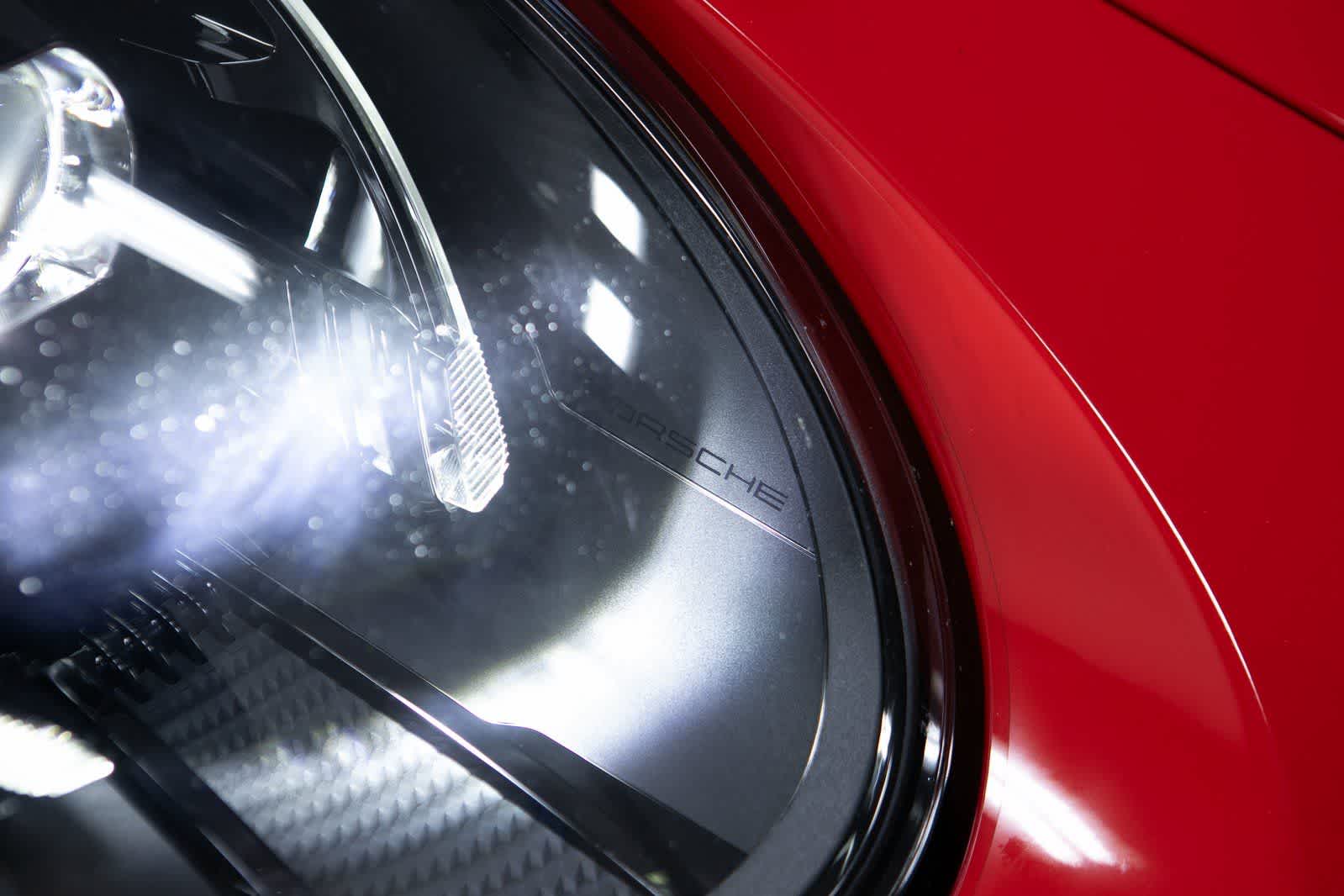 Thumbnail: 2025 Porsche 911 - 31