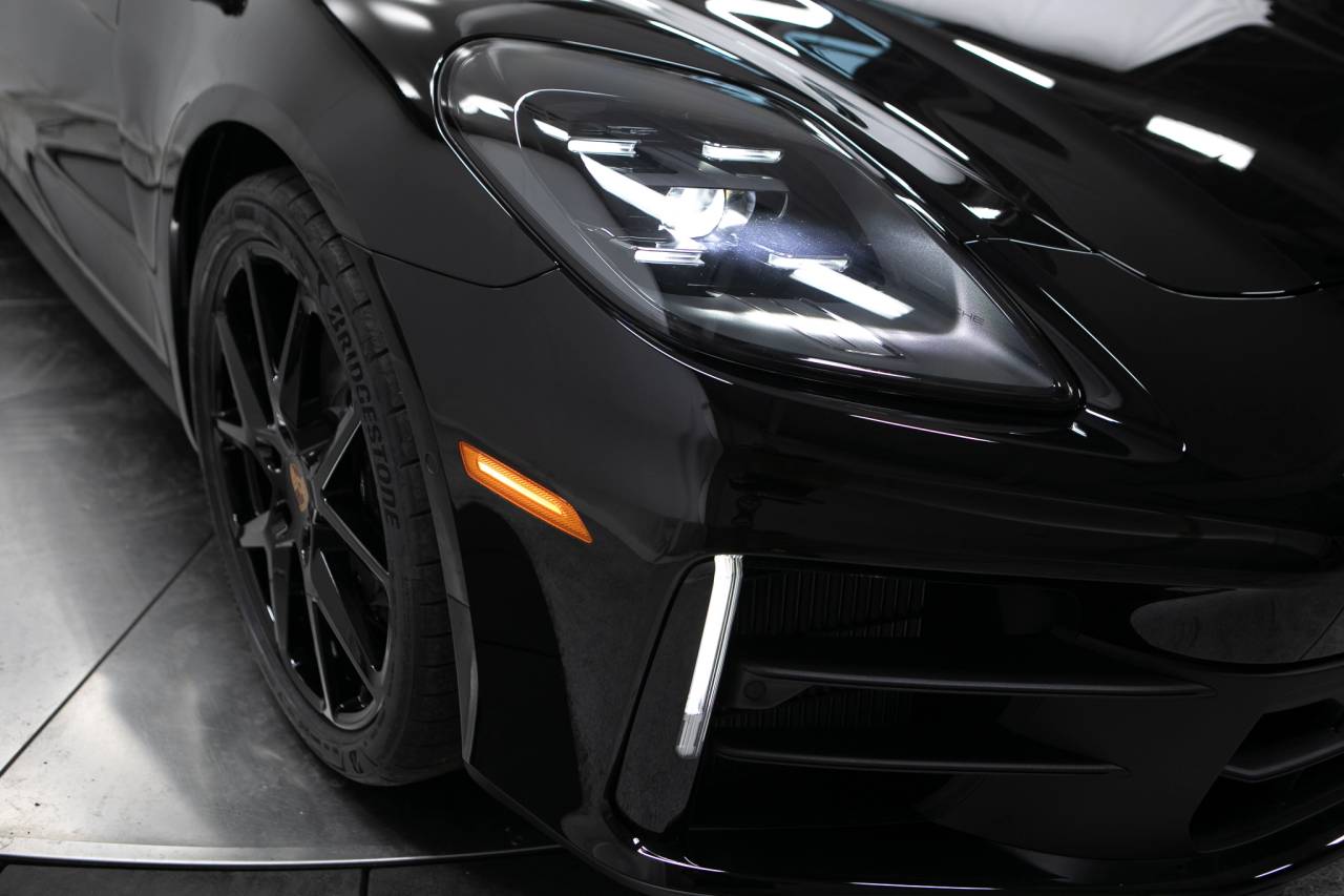 Thumbnail: 2026 Porsche Panamera - 12