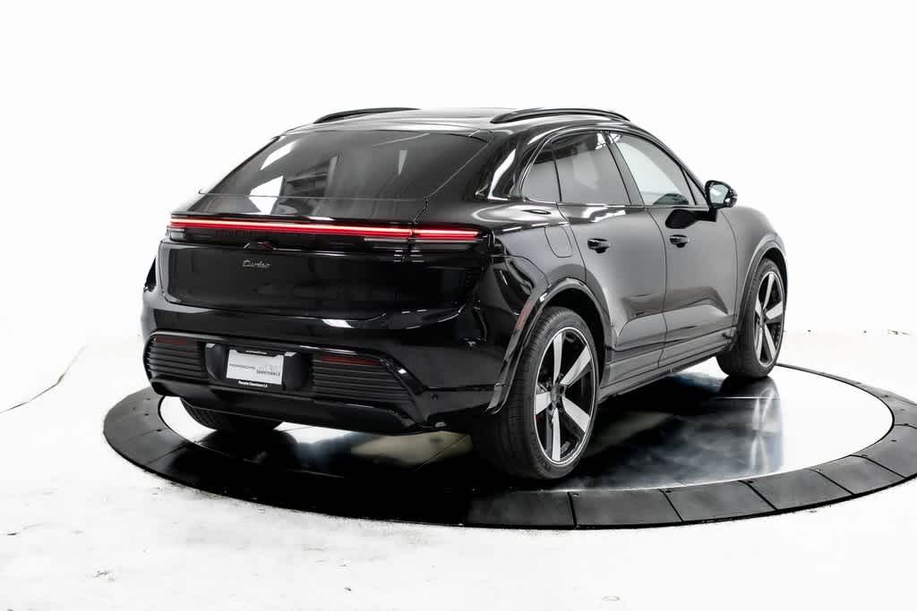 Thumbnail: 2025 Porsche Macan - 7