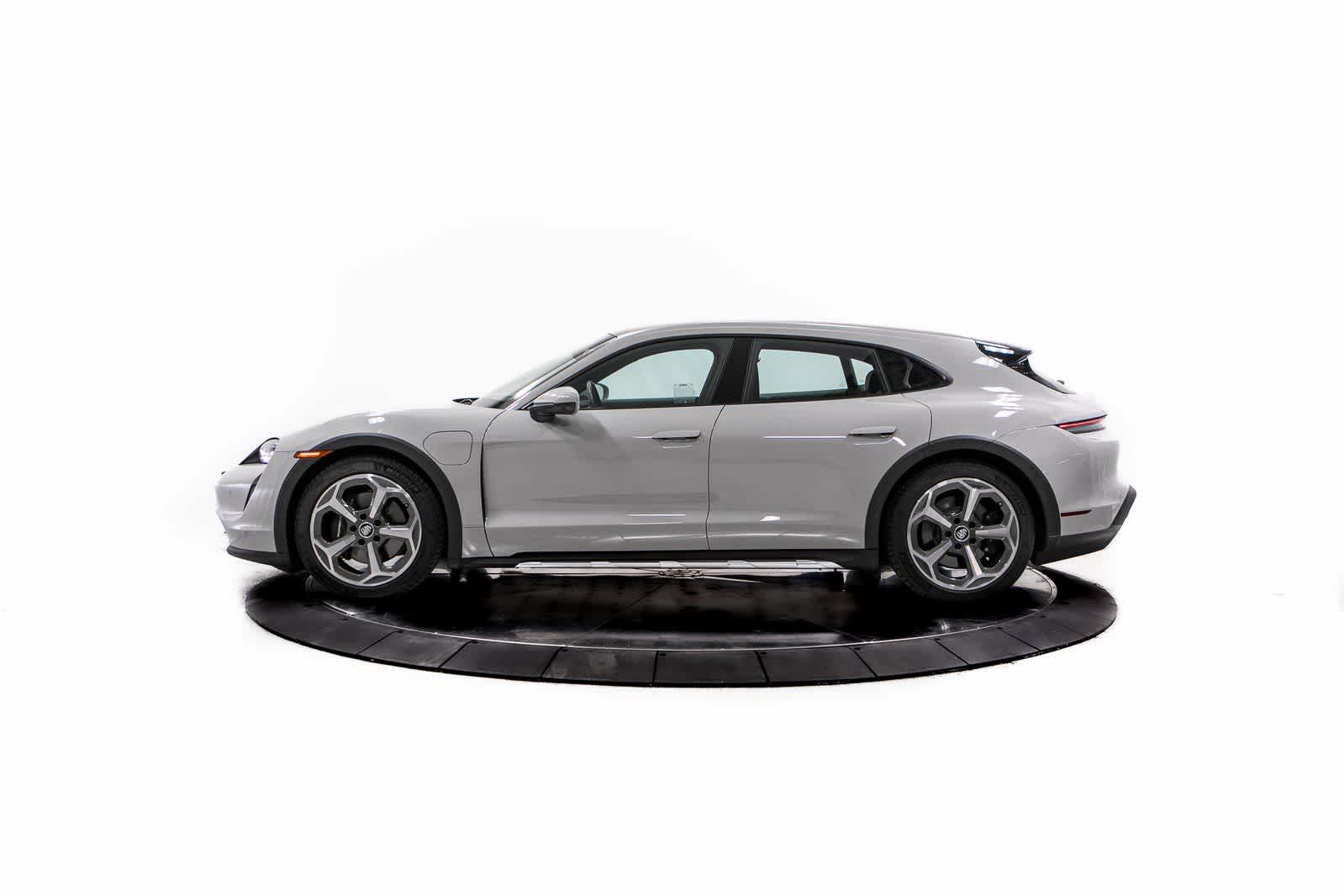 Thumbnail: 2024 Porsche Taycan - 2