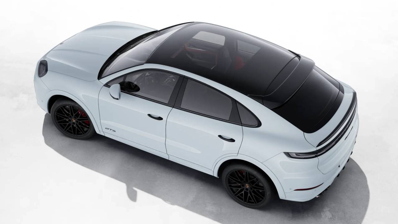 2026 Porsche Cayenne Coupe GTS photo 4