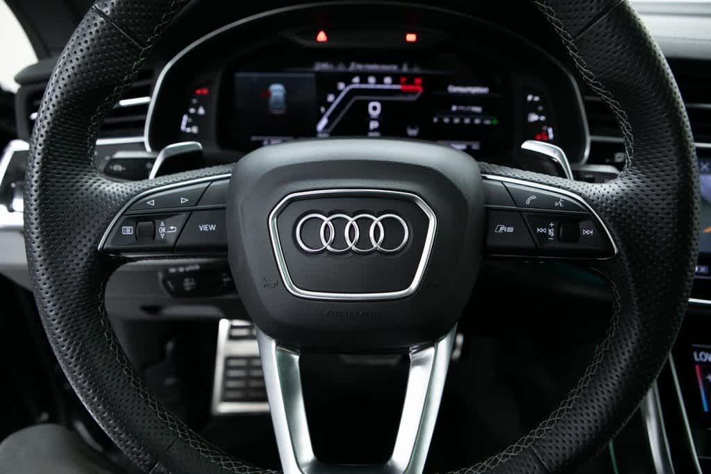 Thumbnail: 2023 Audi RS Q8 - 17