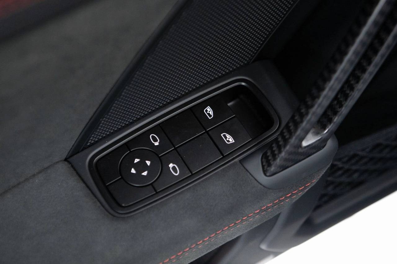 Thumbnail: 2026 Porsche 911 - 17