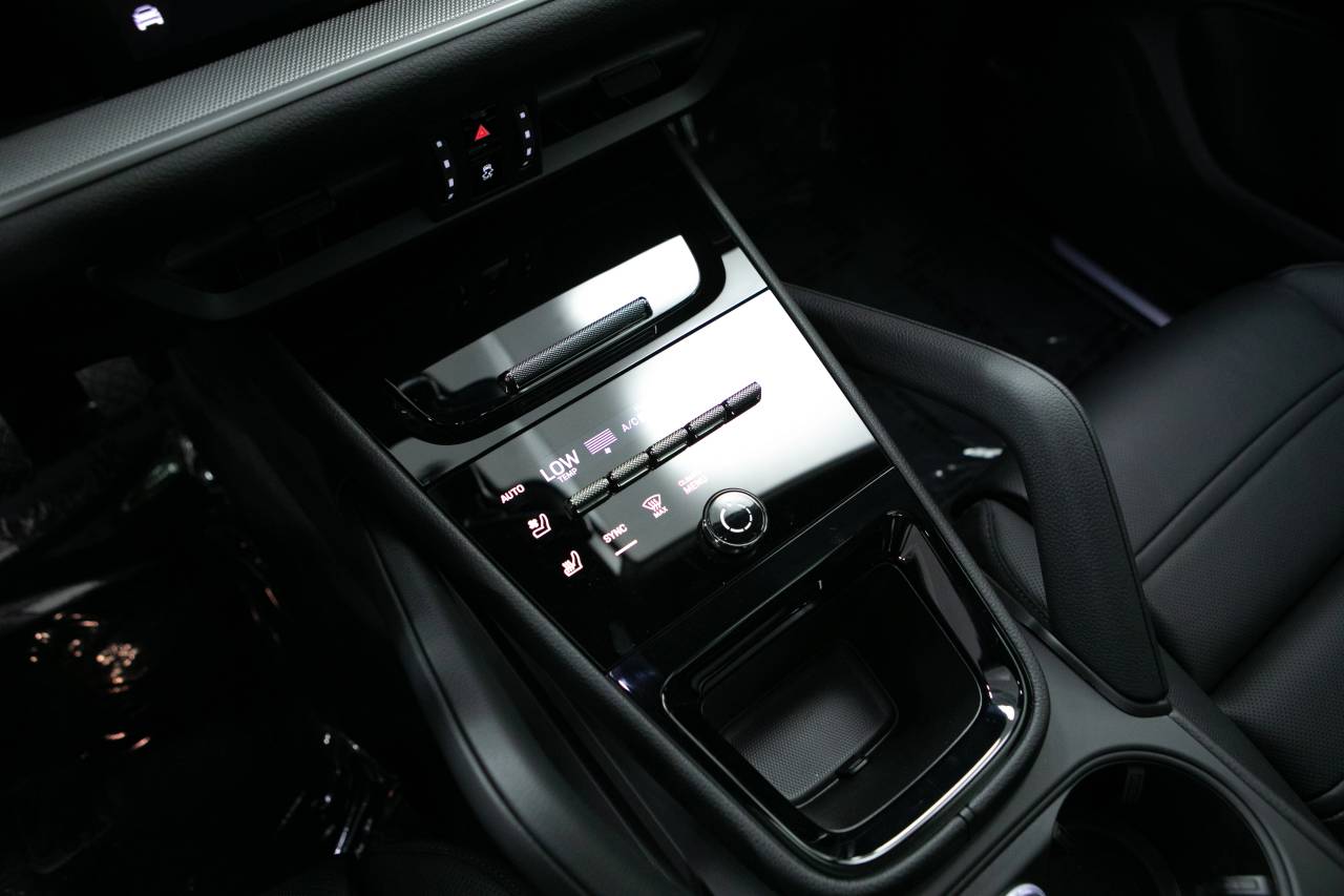 Thumbnail: 2025 Porsche Cayenne - 22