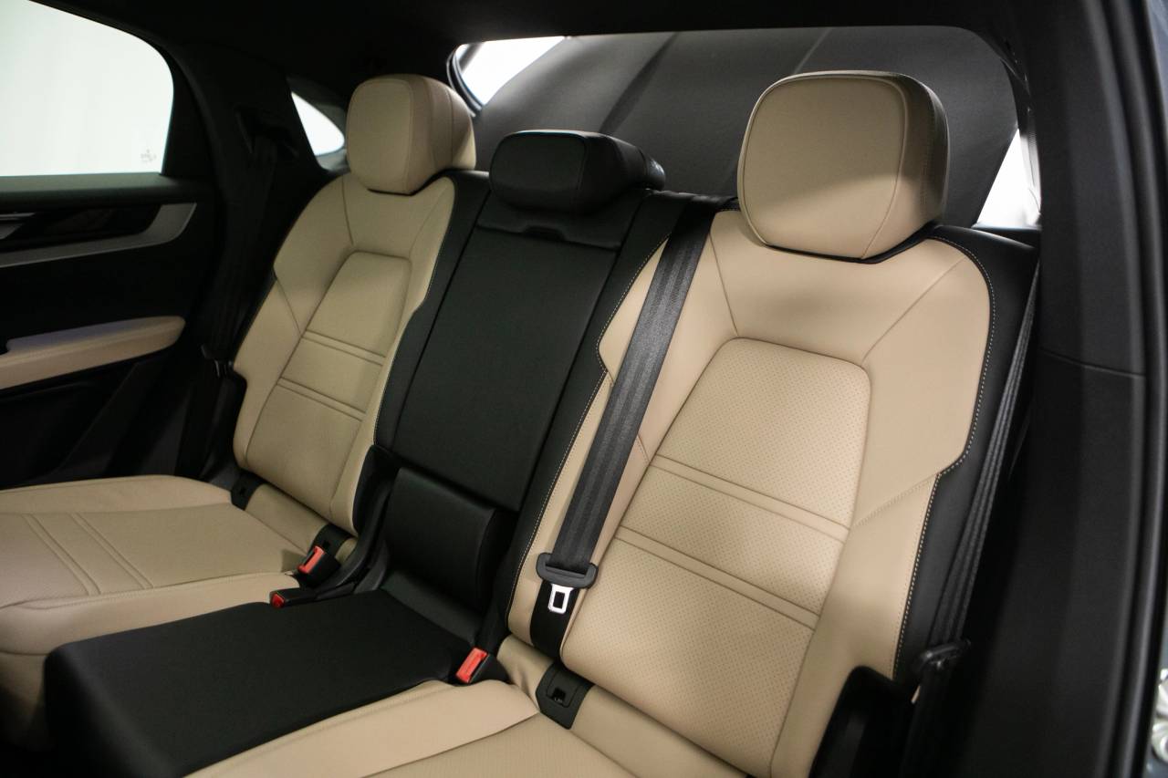 Thumbnail: 2026 Porsche  - 39