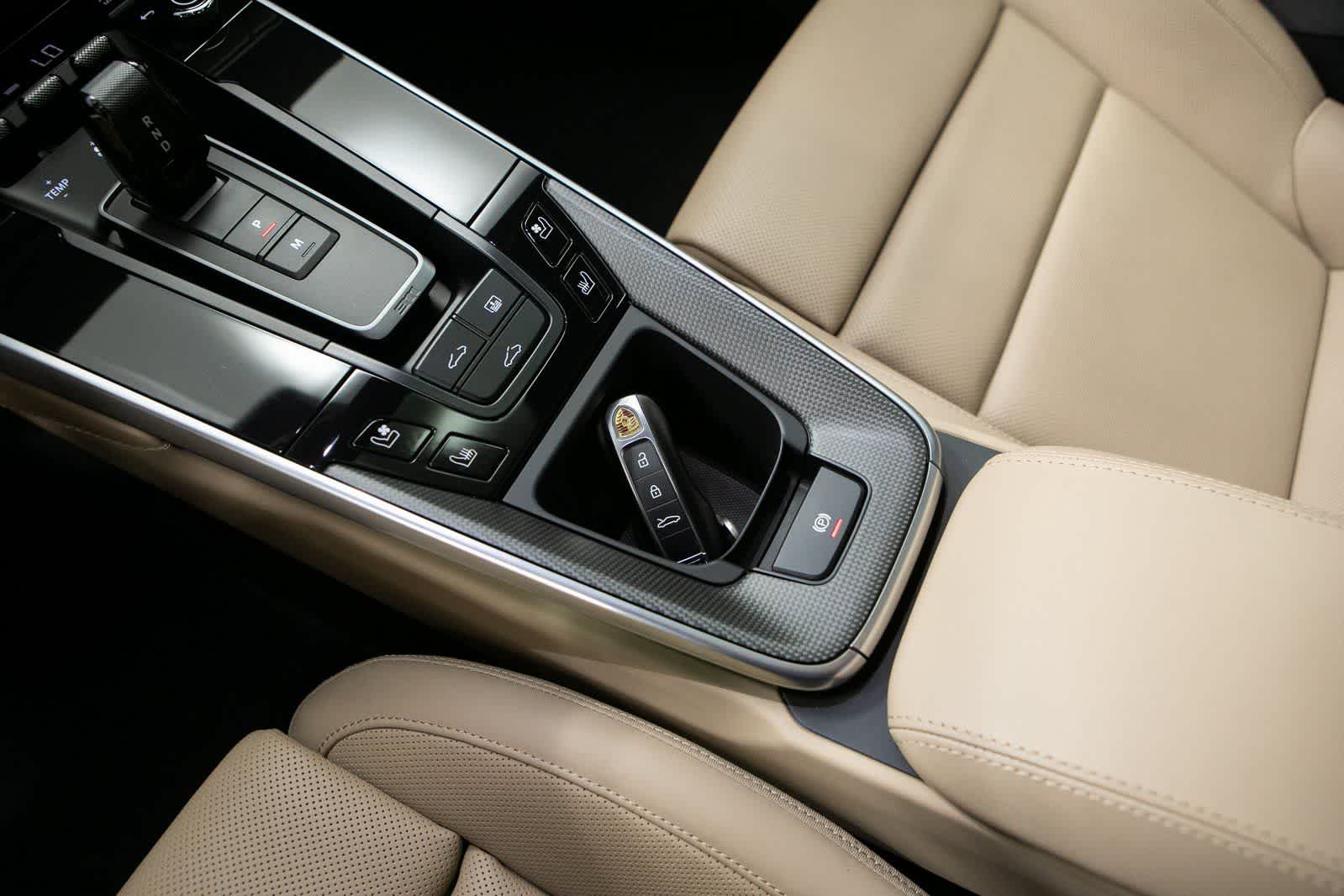 Thumbnail: 2021 Porsche 911 - 24