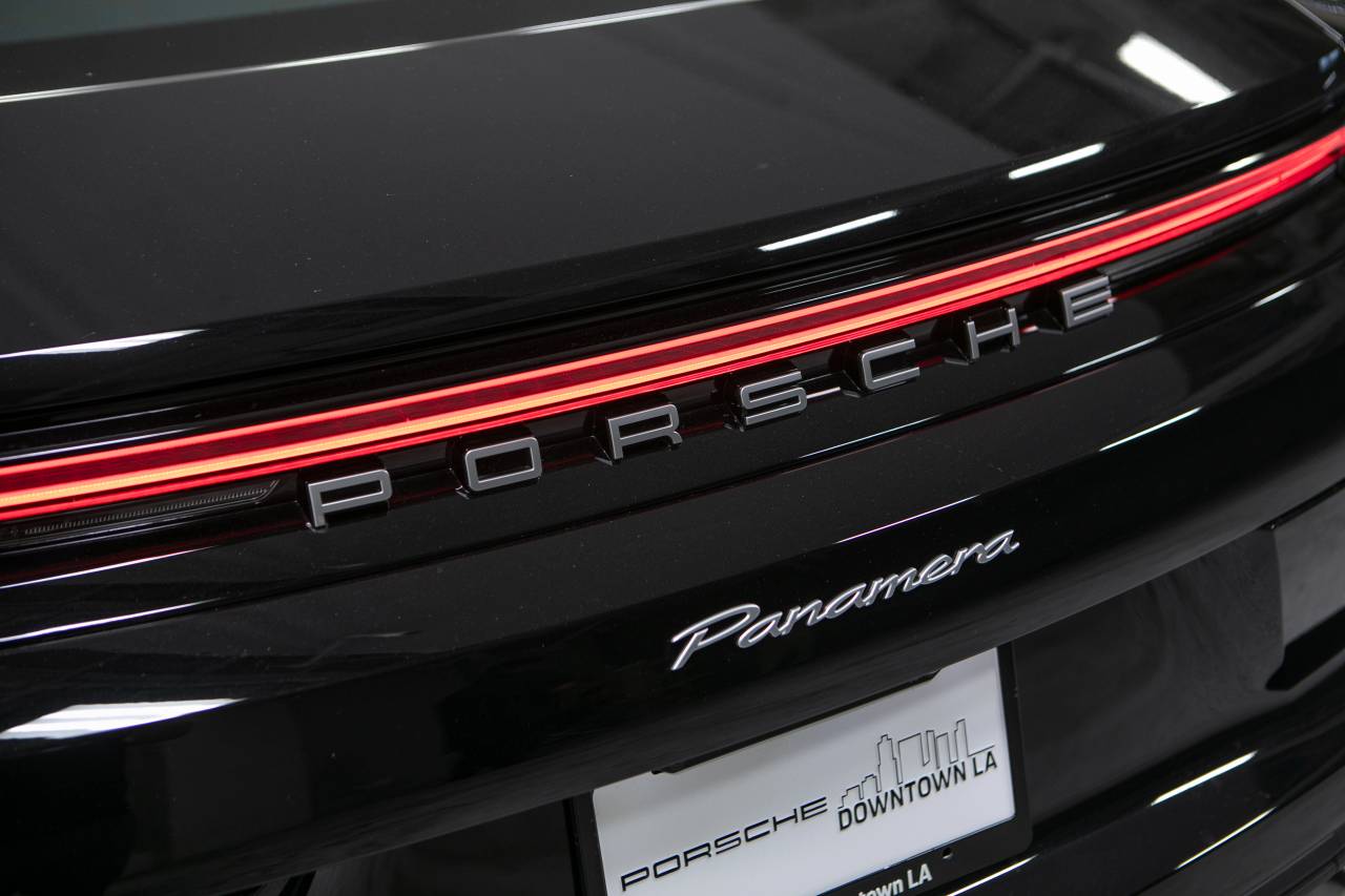 Thumbnail: 2025 Porsche Panamera - 18
