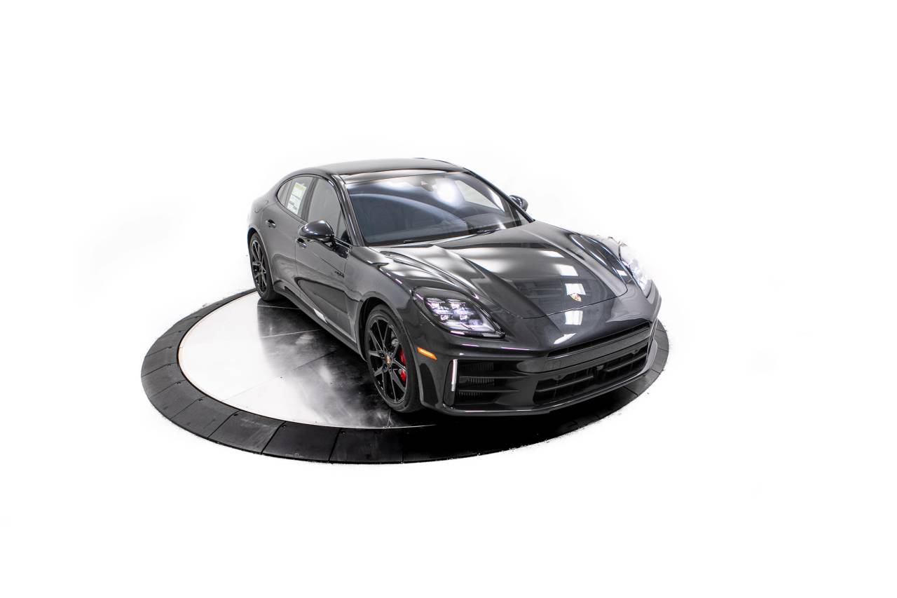 Thumbnail: 2026 Porsche Panamera - 19