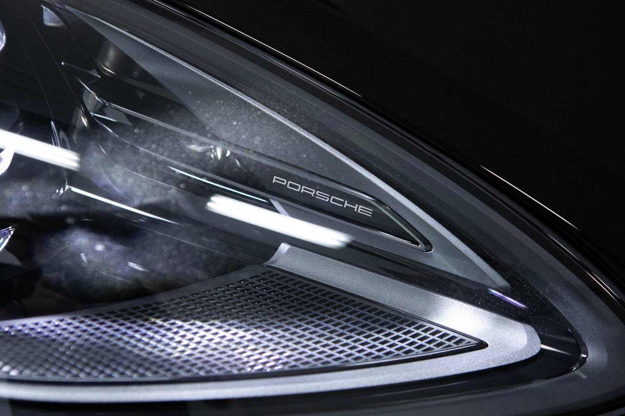 Thumbnail: 2026 Porsche Macan - 13