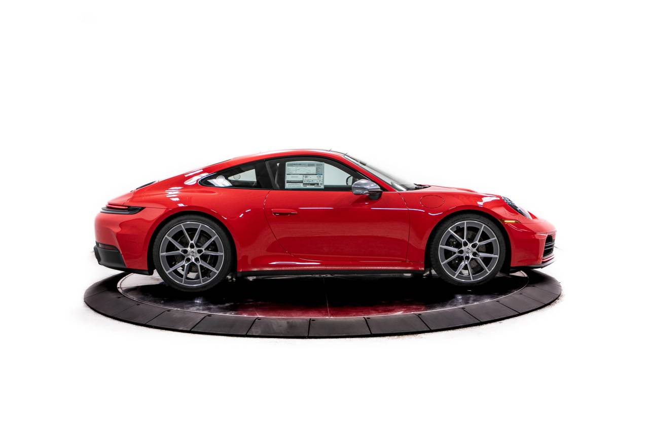 Thumbnail: 2026 Porsche 911 - 8