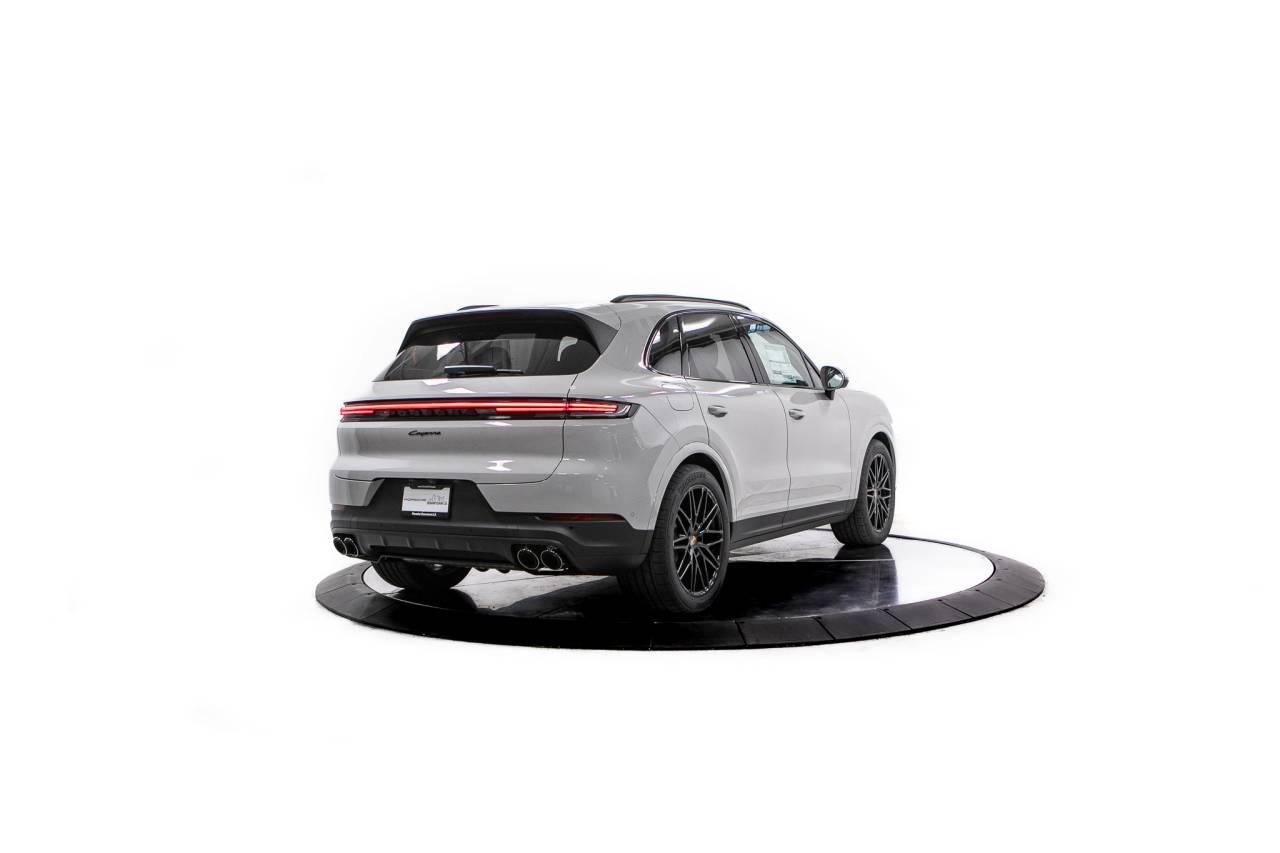 Thumbnail: 2026 Porsche Cayenne - 7