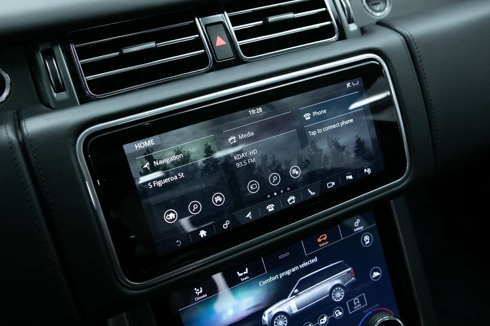 Thumbnail: 2021 Land Rover Range Rover - 15