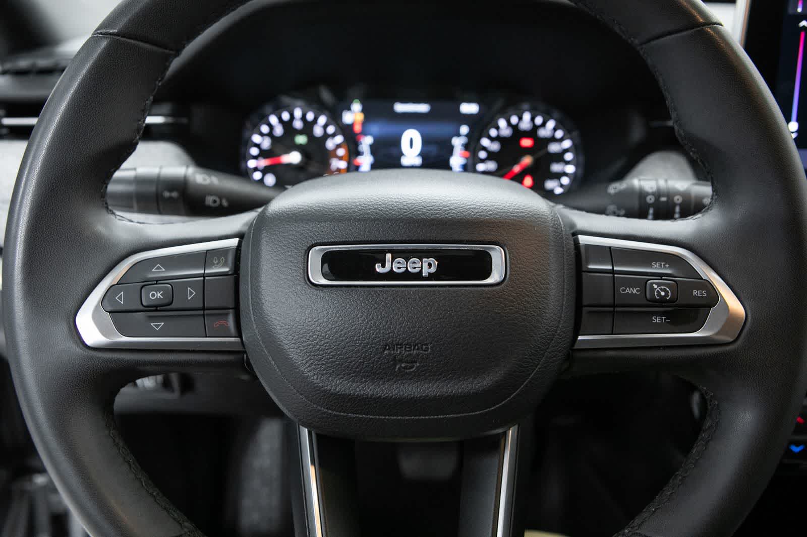 Thumbnail: 2023 Jeep Compass - 14
