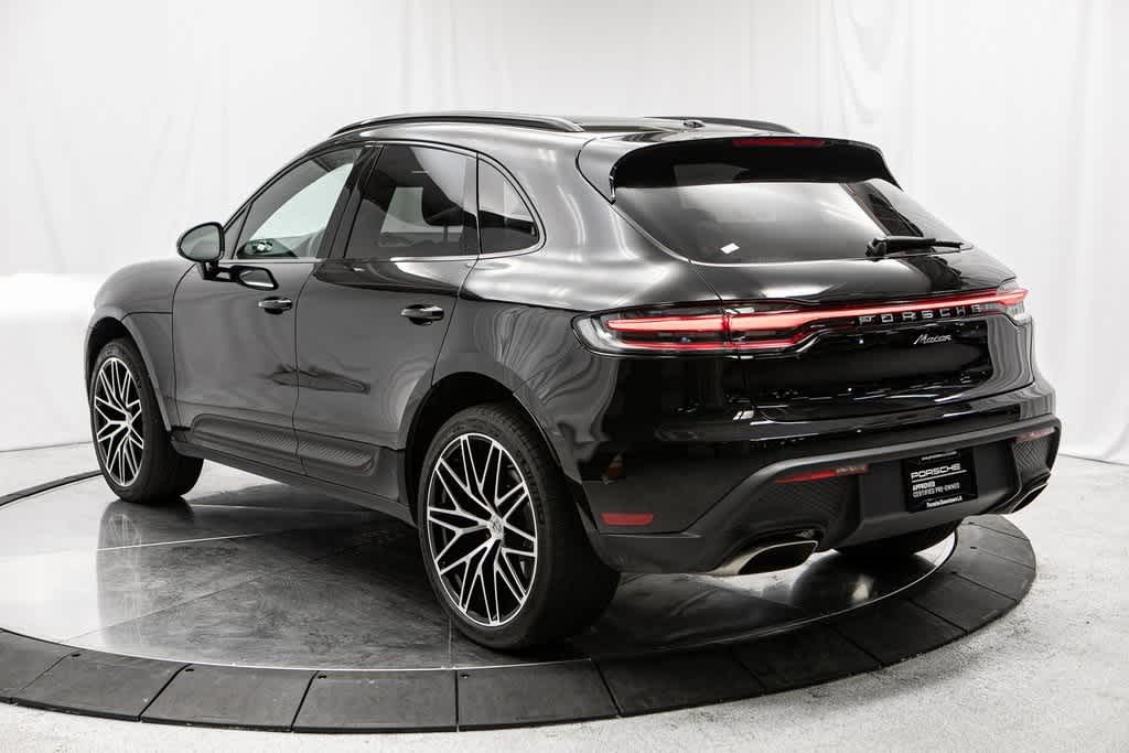 Thumbnail: 2024 Porsche Macan - 2