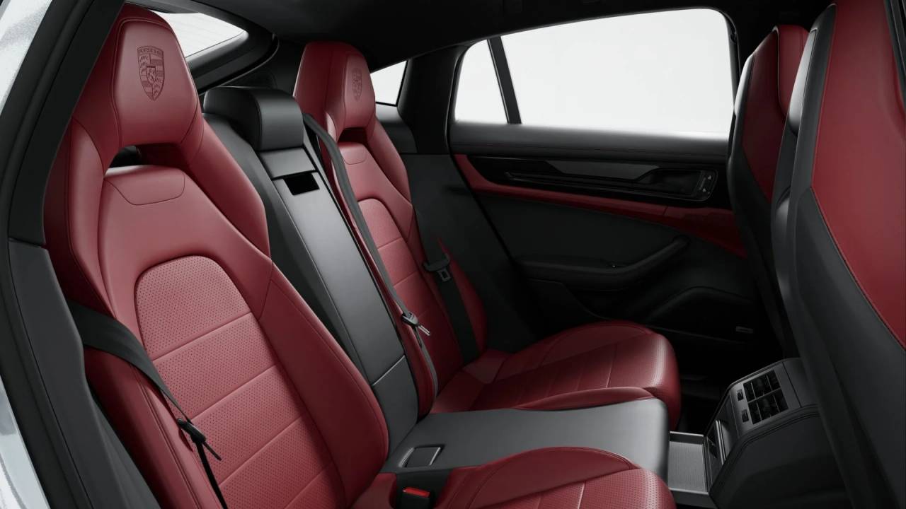 Thumbnail: 2026 Porsche Panamera - 10