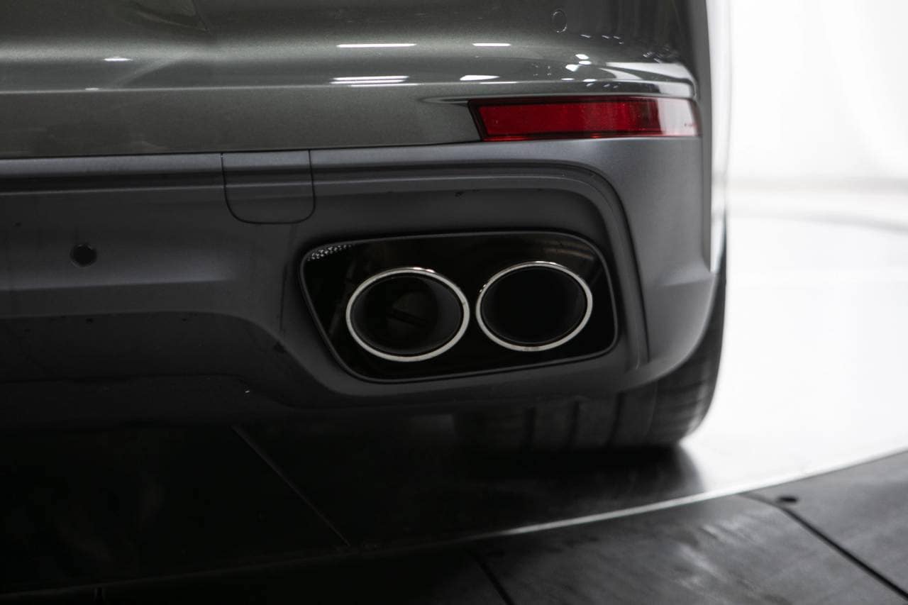 Thumbnail: 2026 Porsche Panamera - 17