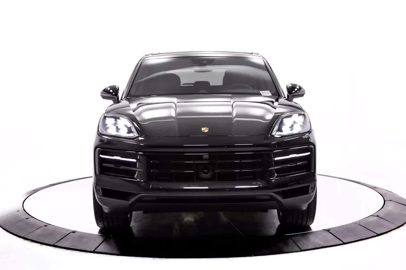 Thumbnail: 2025 Porsche Cayenne - 10
