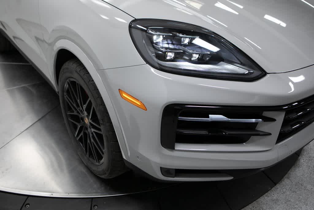 Thumbnail: 2025 Porsche Cayenne - 12