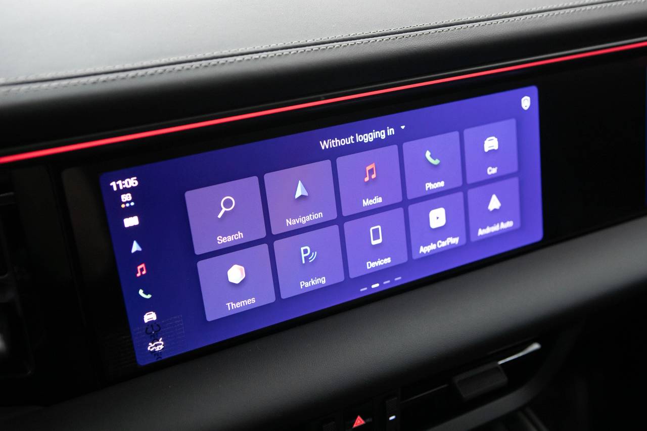 Thumbnail: 2026 Porsche Macan - 22