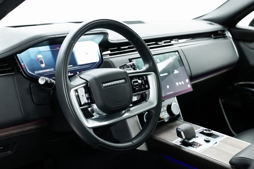 Thumbnail: 2023 Land Rover Range Rover - 4